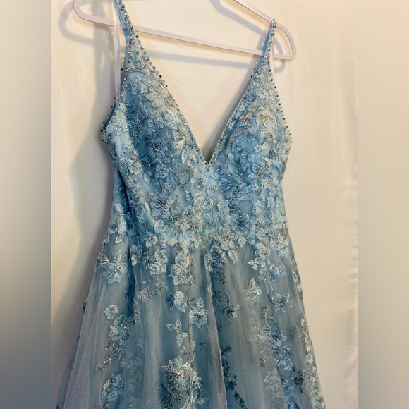 New Unaltered Ellie Wilde Prom/Grad Dress - size 14 - Picture 3 of 9